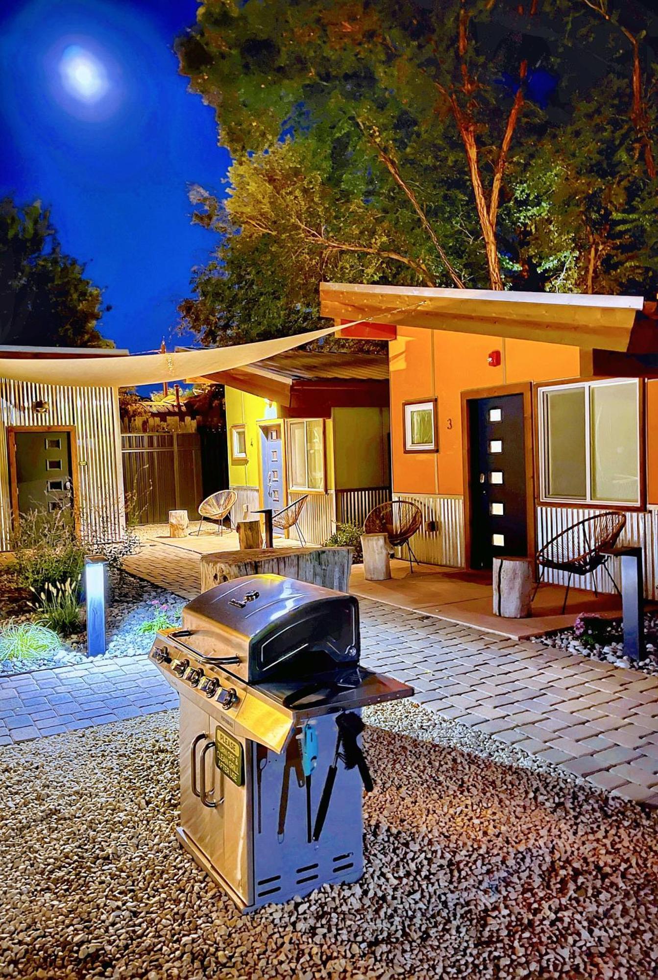 Downtown Kokopelli West 5 - Newly Remodeled Stylish Studio Moab Exterior photo